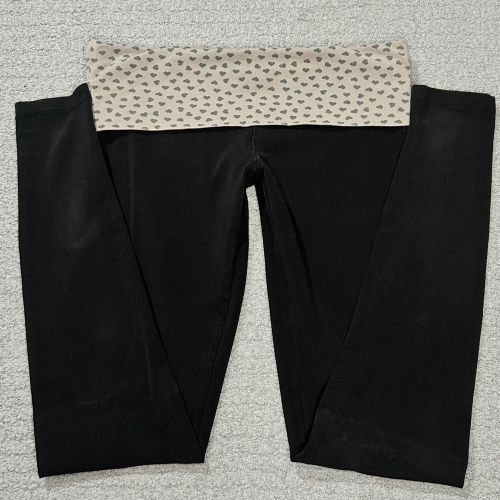 Victoria's Secret Yoga Pants Foldover XS Black Heart 2011 Leggings Y2K Ultra Low